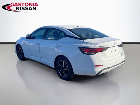 Used 2024 Nissan Sentra SV image 6