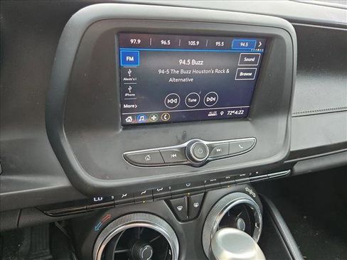 Used 2020 Chevrolet Camaro LT image 14