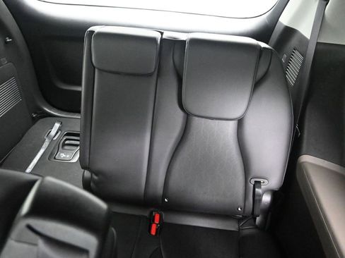 Certified 2025 Kia Carnival SX image 30