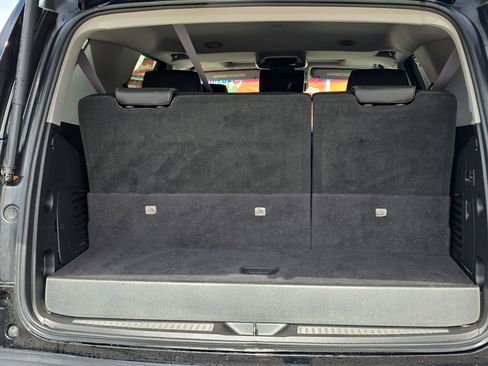 Used 2017 GMC Yukon Denali w/ Enhanced Security Package image 25