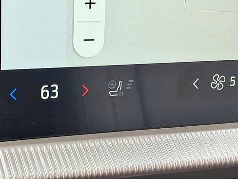 New 2025 Ford Explorer Active w/ Active Comfort Package image 18