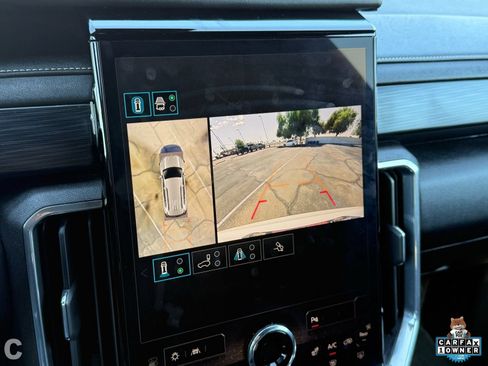 Used 2024 GMC Acadia Elevation FWD image 19