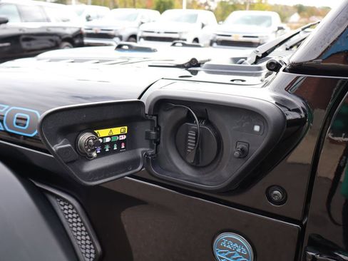 Used 2022 Jeep Wrangler Unlimited Rubicon 4xe w/ Cold Weather Group image 12