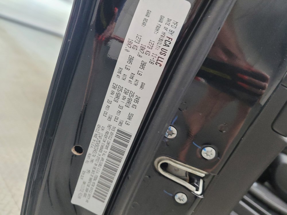 Used 2019 Jeep Cherokee Limited AWD/4WD image 33