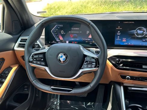 Used 2025 BMW 330i Sedan RWD image 42