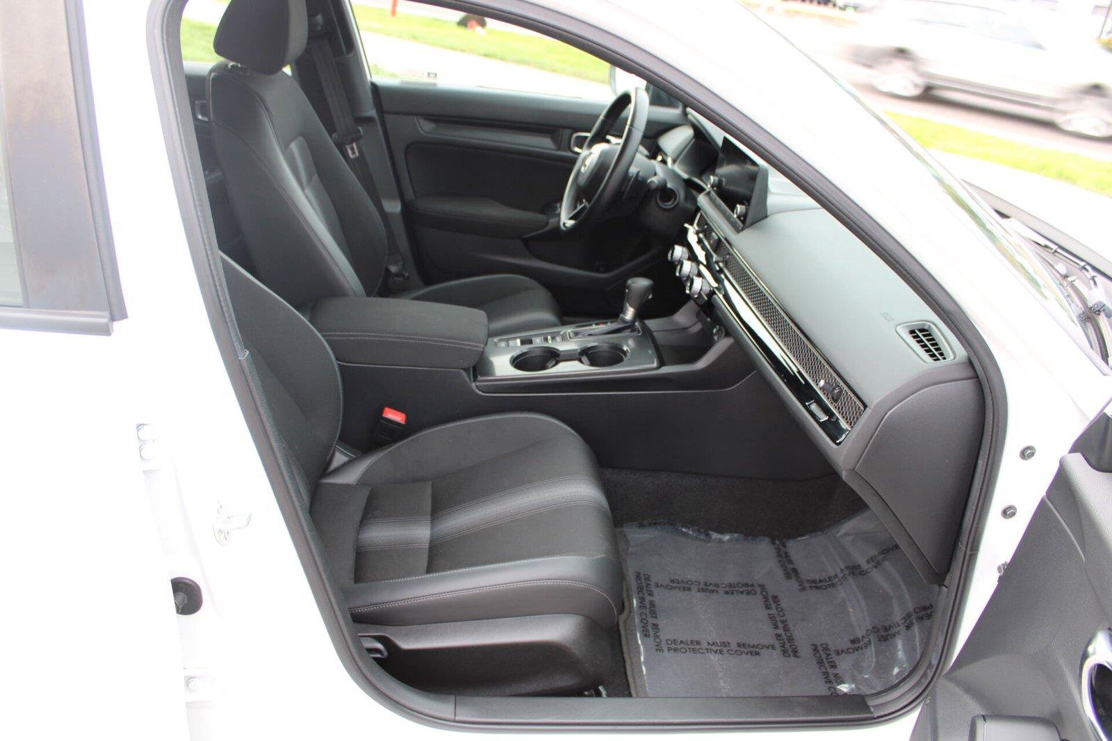 Used 2024 Honda Civic Sport image 11