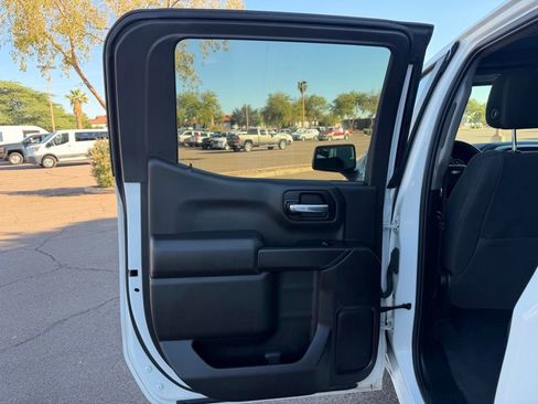 Used 2020 Chevrolet Silverado 1500 LT image 23