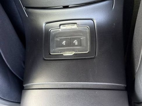 Used 2004 BMW Z4 2.5i RWD image 32