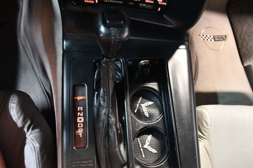 Used 1996 Chevrolet Corvette Coupe RWD image 44