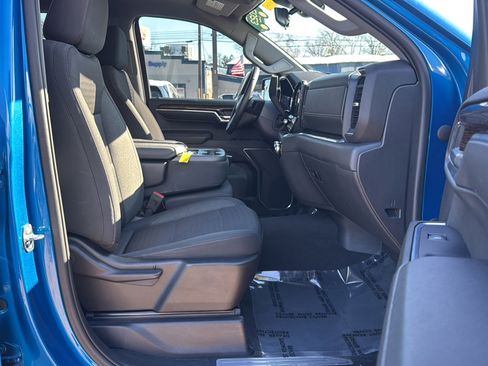 Used 2023 GMC Sierra 1500 Elevation image 13