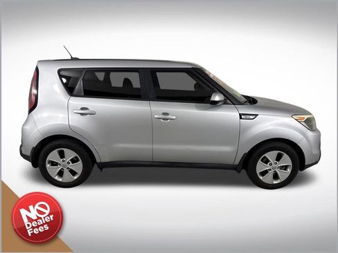 Used 2015 Kia Soul image 2