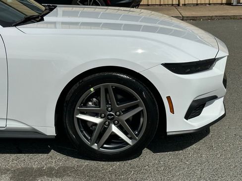 New 2025 Ford Mustang Coupe image 31