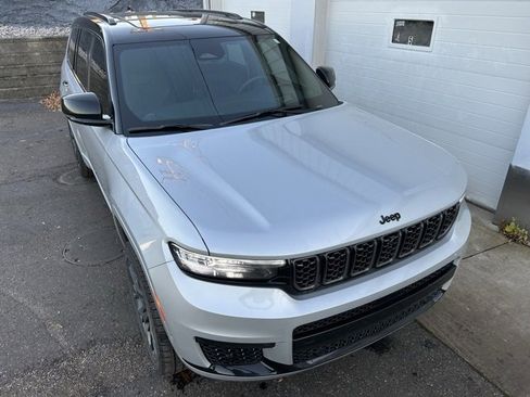 Certified 2025 Jeep Grand Cherokee L Summit image 7