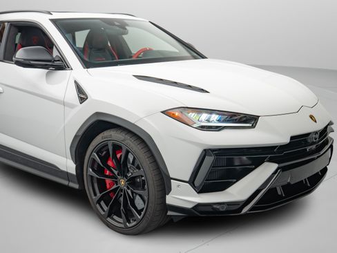 Used 2024 Lamborghini Urus S AWD/4WD image 32