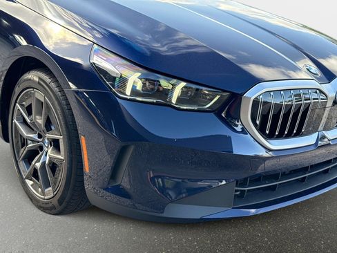 Used 2026 BMW 530i xDrive image 9