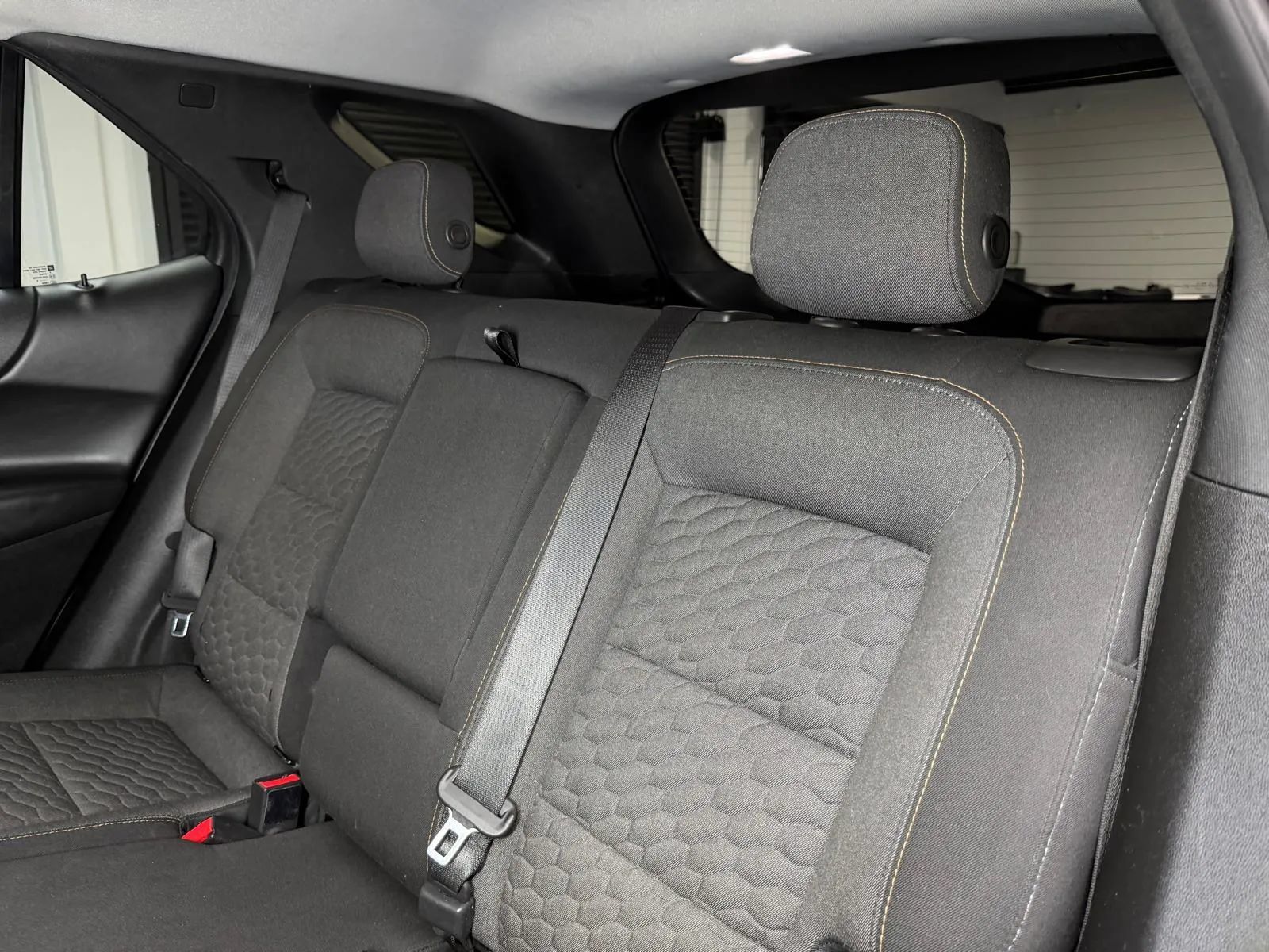 Used 2018 Chevrolet Equinox LT FWD image 20