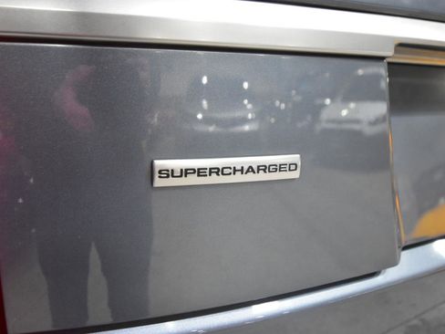 Used 2018 Land Rover Range Rover Supercharged AWD/4WD image 7