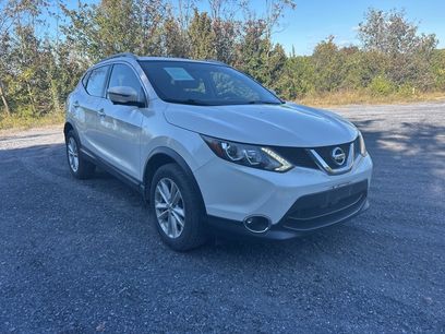 Used 2017 Nissan Rogue Sport SV w/ SV Premium Package
