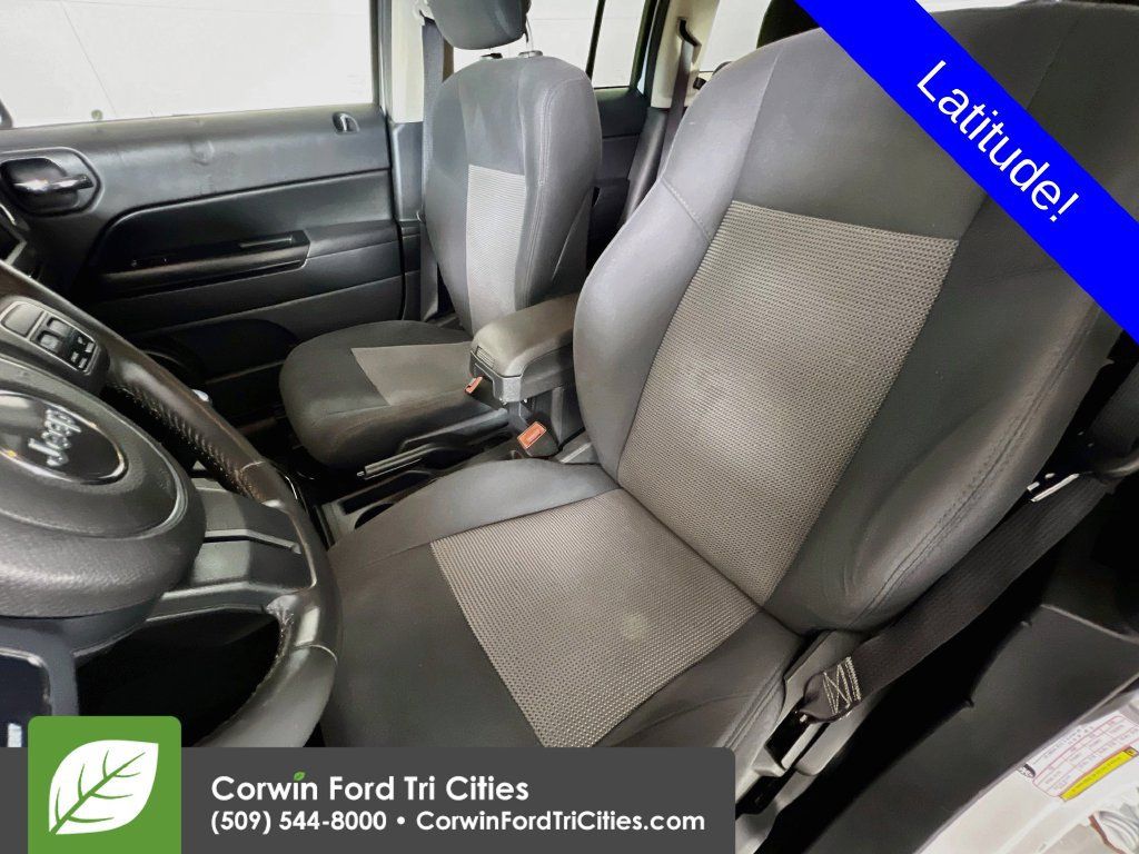 Used 2011 Jeep Patriot Latitude AWD/4WD image 24