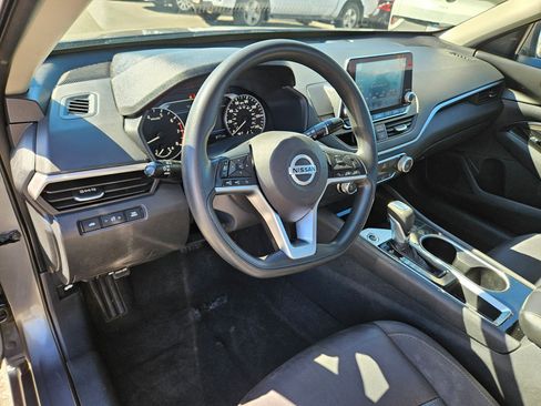 Used 2021 Nissan Altima 2.5 SV image 14
