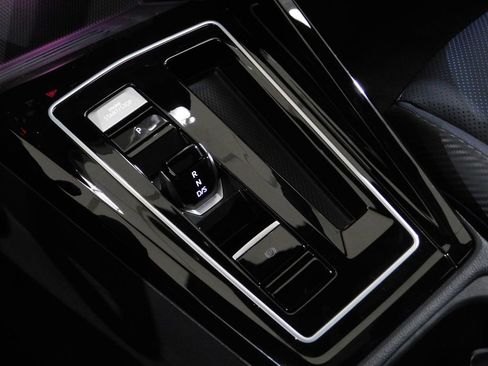 Used 2026 Volkswagen Golf image 76