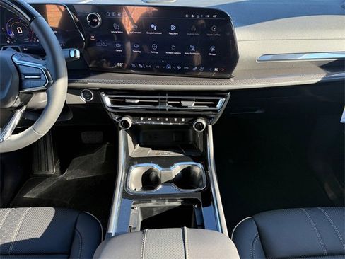 New 2026 Chevrolet Traverse High Country image 20