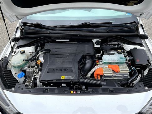 Used 2019 Hyundai Ioniq SEL FWD image 9