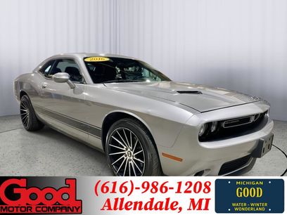 Used 2016 Dodge Challenger SXT