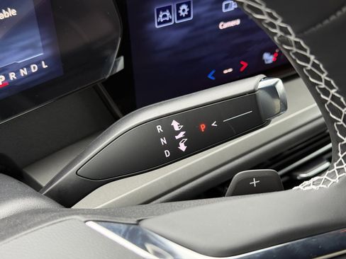 New 2026 Chevrolet Traverse LT image 29