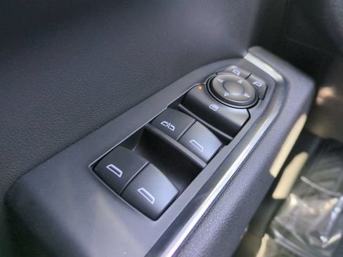 Used 2026 Chevrolet Silverado 1500 LT AWD/4WD image 28