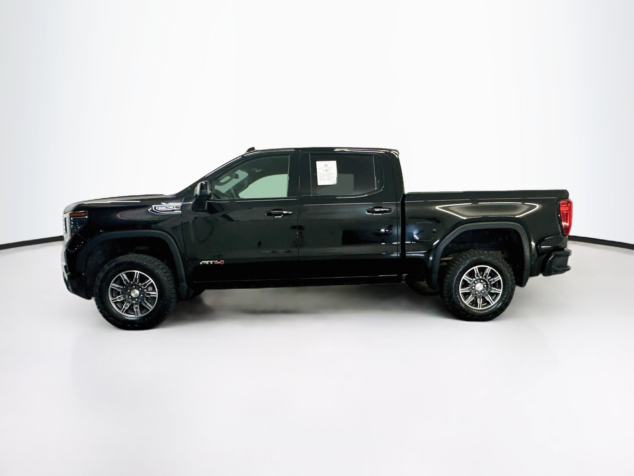 Used 2026 GMC Sierra 1500 AT4 AWD/4WD image 4