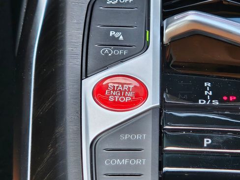 Used 2023 BMW 330i xDrive Sedan image 15