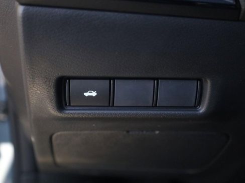 New 2026 Nissan Sentra SR w/ Floor Mat Package image 12