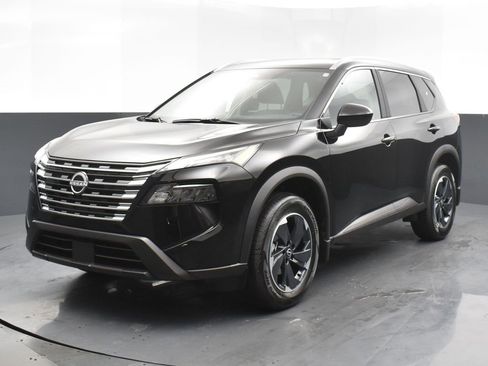 New 2026 Nissan Rogue SV w/ SV Premium Package image 2