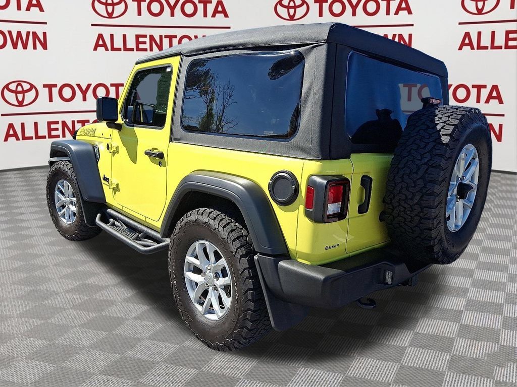 Used 2023 Jeep Wrangler Sport AWD/4WD image 6