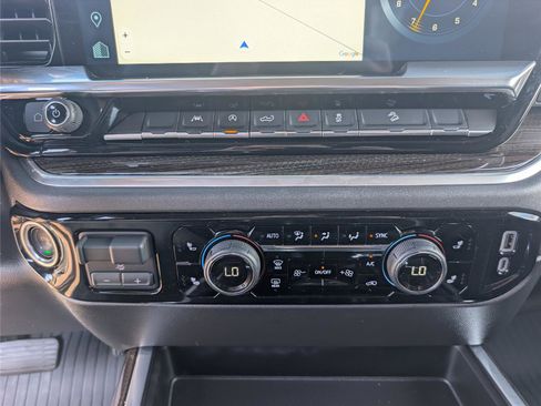 Used 2025 Chevrolet Silverado 1500 LT Trail Boss w/ Convenience Package II image 22