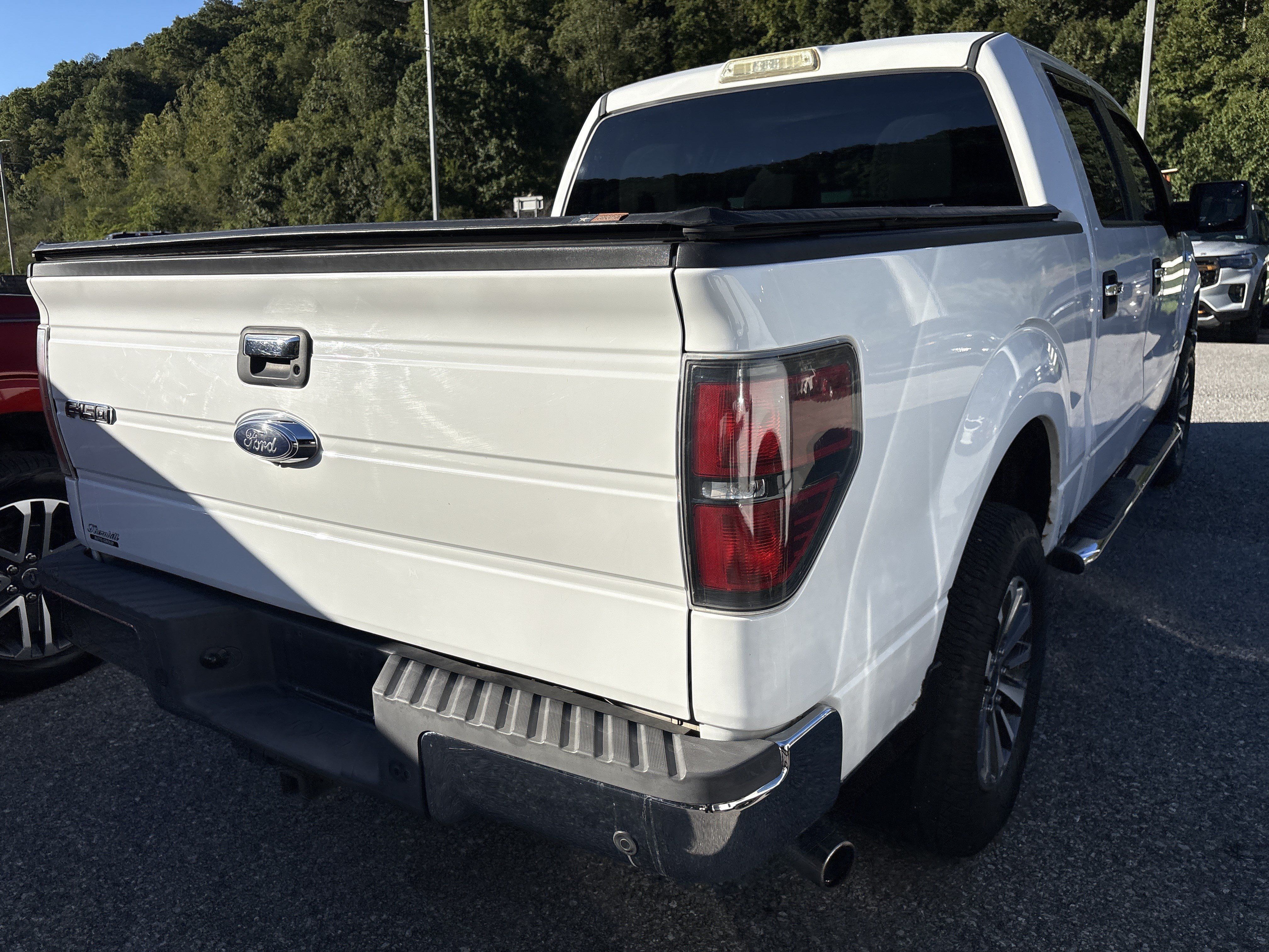 Used 2014 Ford F150 XLT w/ Equipment Group 302A Luxury AWD/4WD image 6