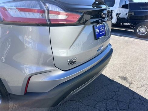 Used 2024 Ford Edge SEL w/ Convenience Package image 10
