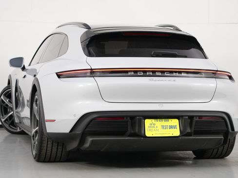 Used 2024 Porsche Taycan 4 Cross Turismo image 6