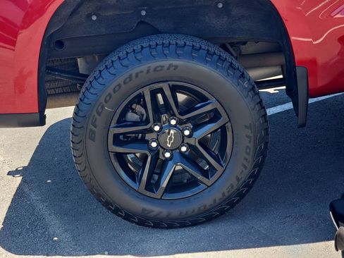 Used 2020 Chevrolet Silverado 1500 LT Trail Boss AWD/4WD image 41