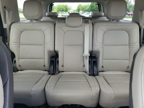 Certified 2023 Lincoln Navigator L Reserve AWD/4WD image 19