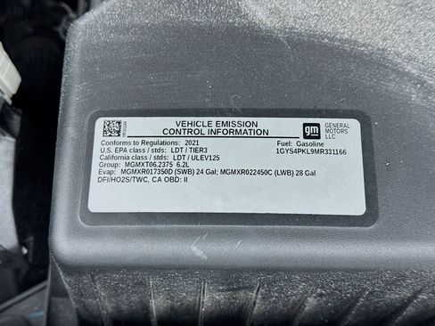 Used 2021 Cadillac Escalade ESV Sport w/ Driver Assist Tech Package image 21