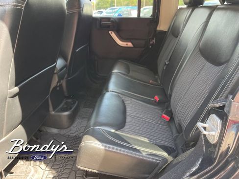 Used 2013 Jeep Wrangler Unlimited Sport AWD/4WD image 11