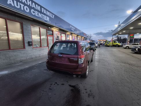 Used 2010 Subaru Forester 2.5X image 4