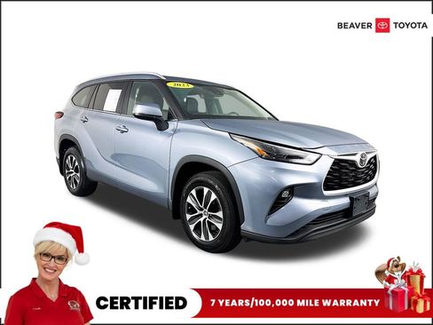 Used 2023 Toyota Highlander XLE image 1