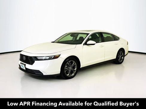 Used 2023 Honda Accord EX image 3