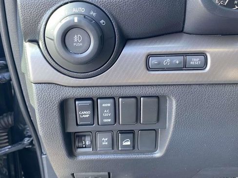 Used 2021 Nissan Titan PRO-4X w/ Off Road Protection Package image 18