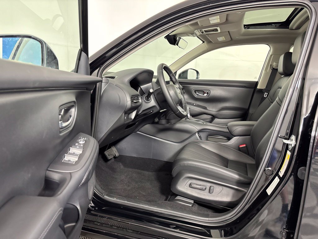 Used 2027 Honda HR-V EX-L image 26