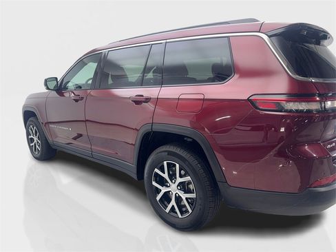 Used 2024 Jeep Grand Cherokee L Limited w/ Luxury Tech Group II image 14