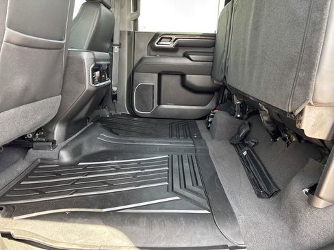 Used 2024 Chevrolet Silverado 2500 LTZ w/ LTZ Plus Package AWD/4WD image 31